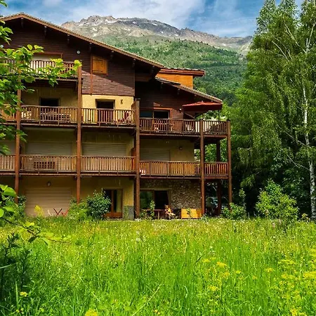 Le Refuge De Serre-chevalier, Dans Un Esprit Chalet, Commune De Apartman *